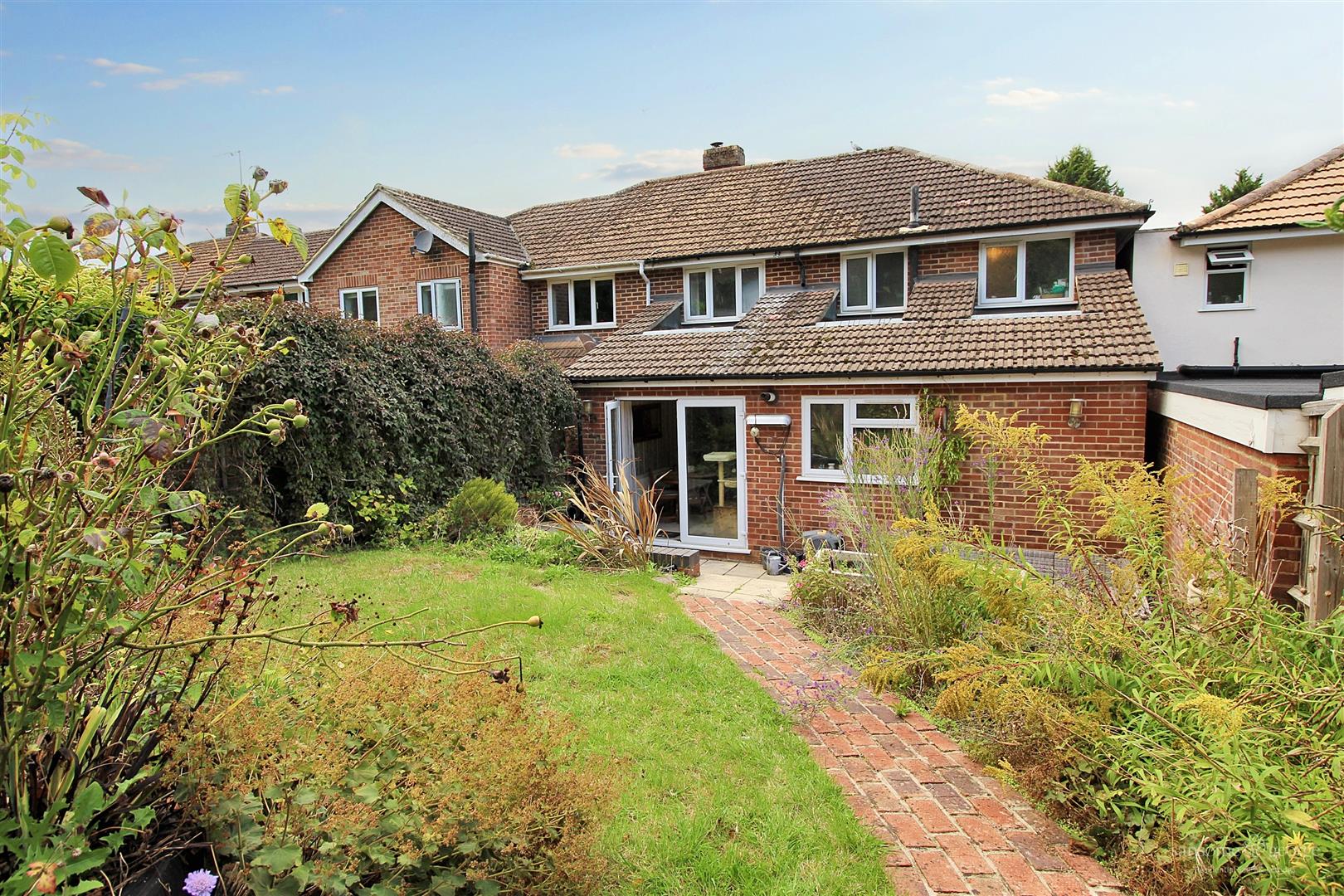 Overdown Road, Tilehurst, Reading